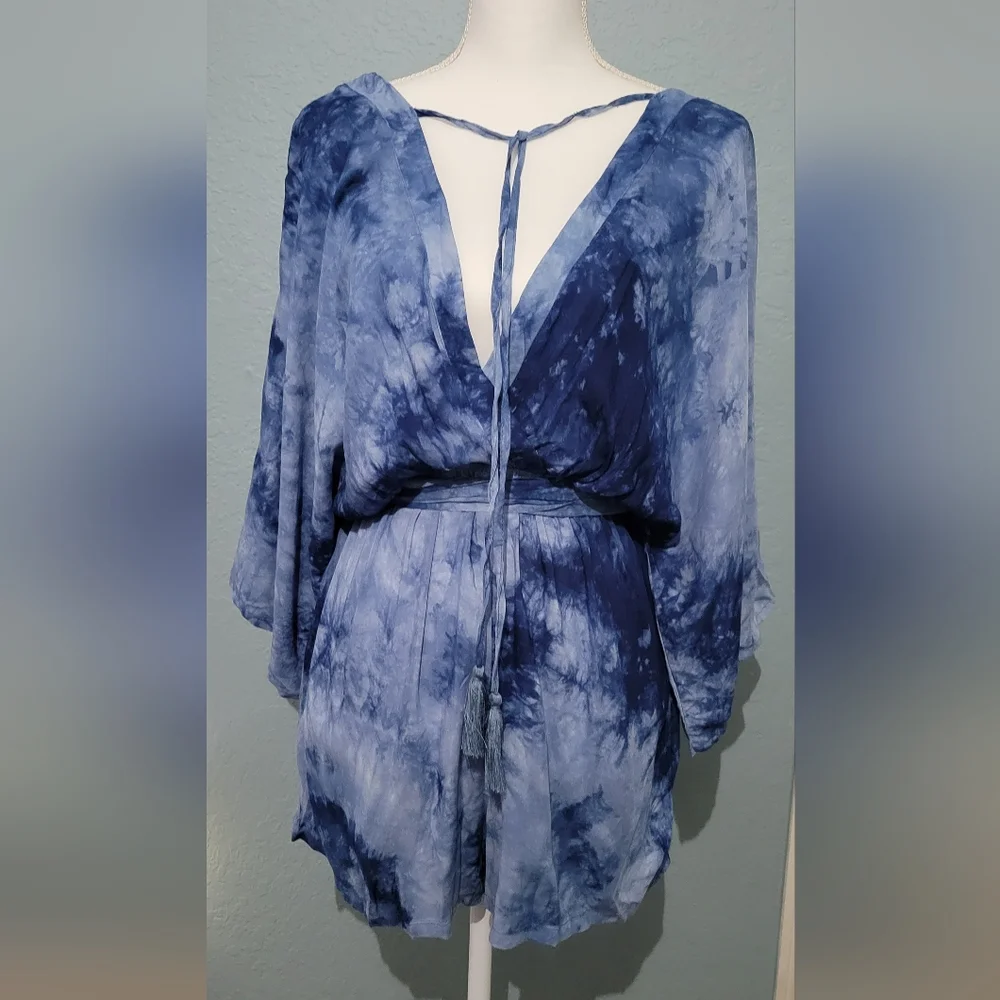 Flying Tomato Romper - Picture 2 of 7